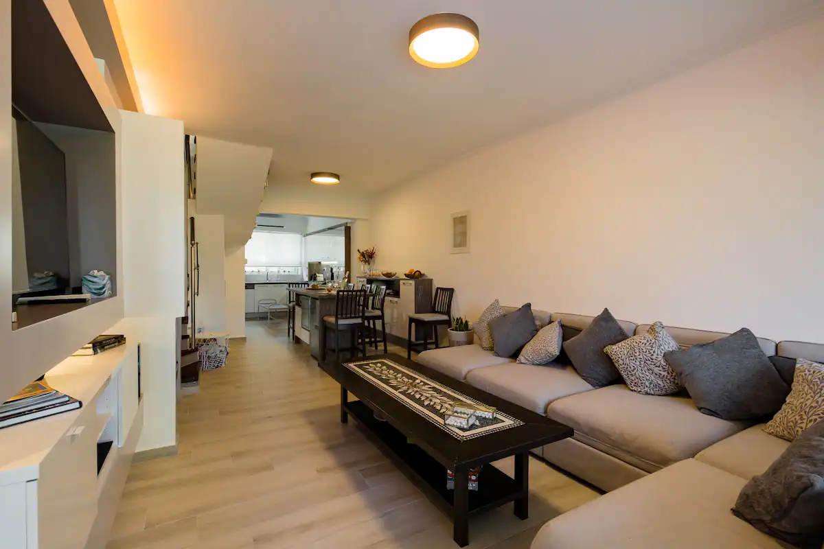 Maisonette by the sea with swimming pool