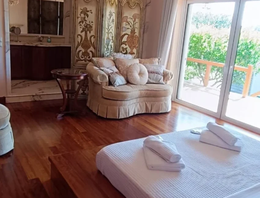 Celestial Azure Villa_26_1080